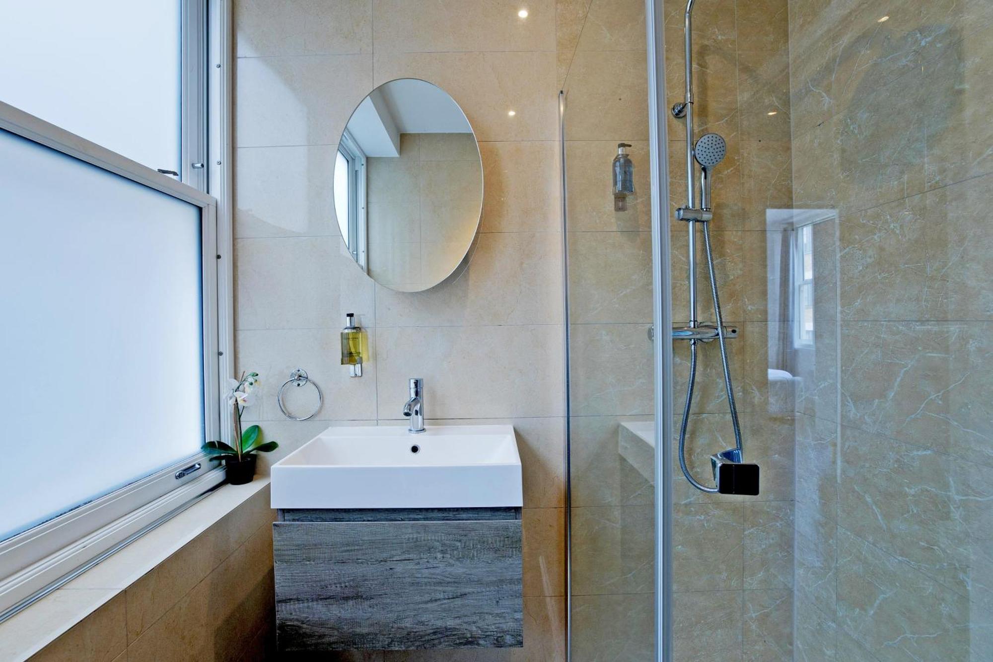 Imperial Middlesex Street Apartments London Exterior photo