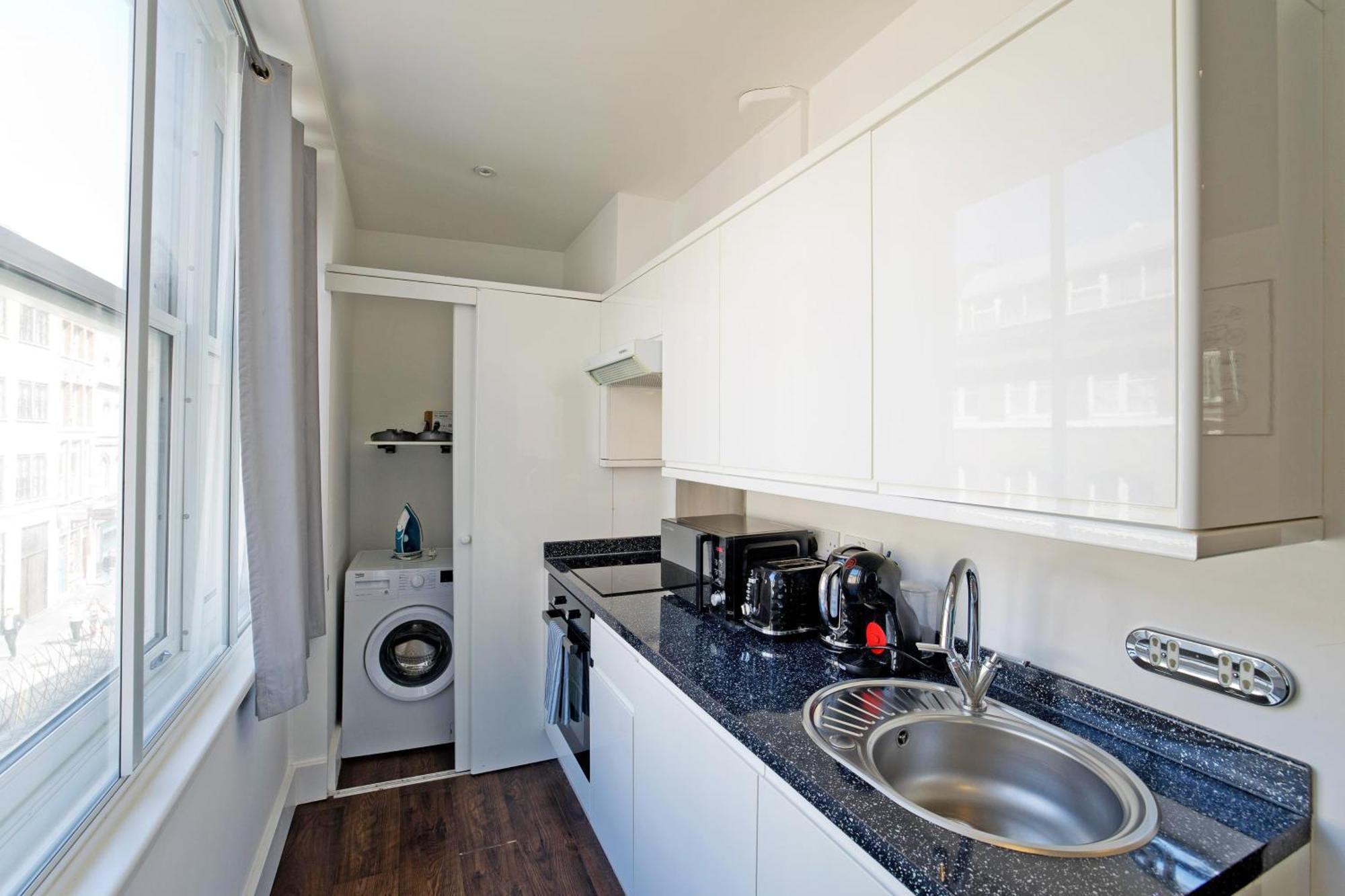Imperial Middlesex Street Apartments London Exterior photo